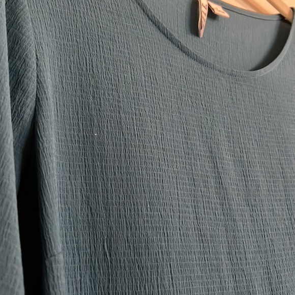 Elle Teal Women’s Dress Shirt with Flare Three Quarter Length Sleeves Size S‎ - Picture 3 of 4